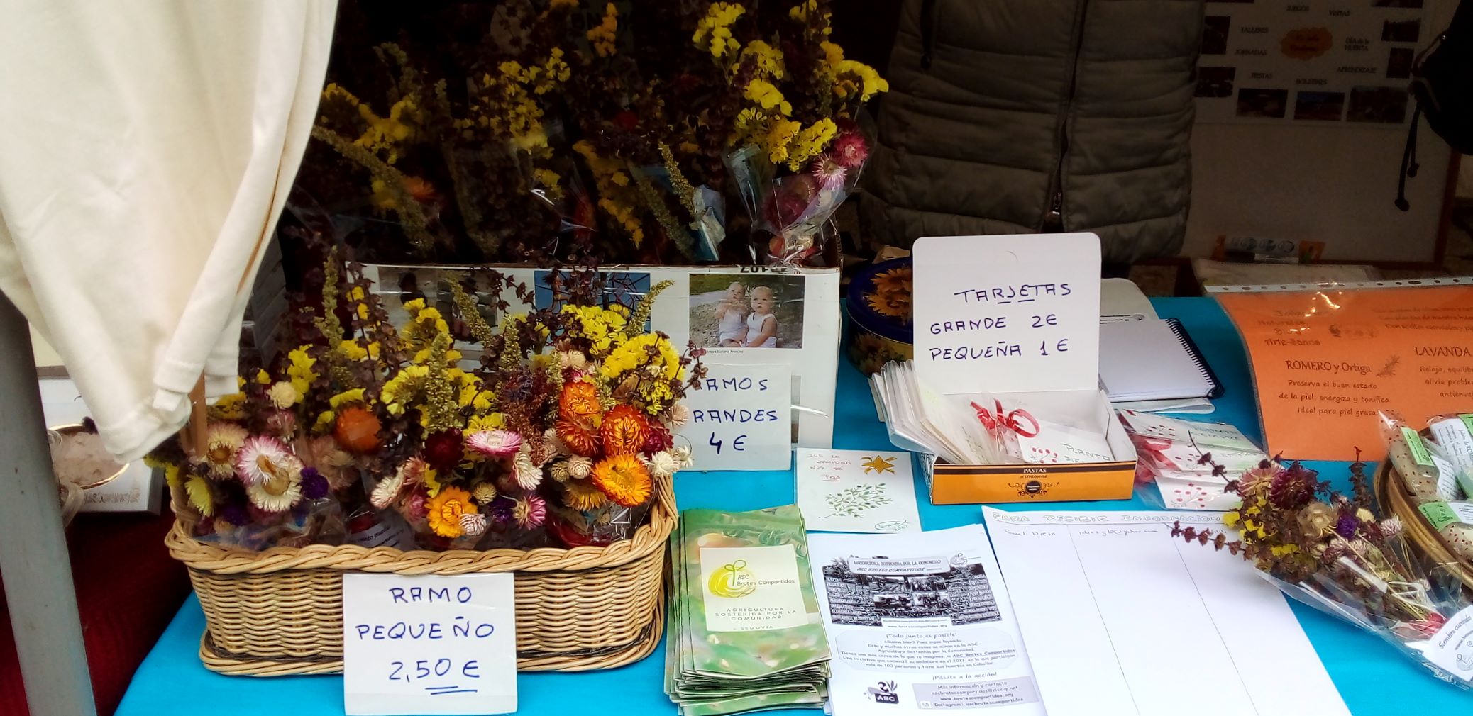 puesto del mercadillo s lorenzo_4